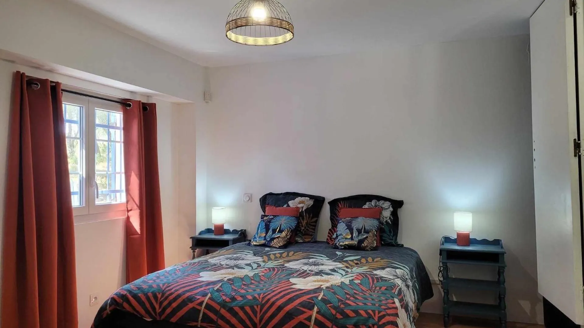 Country house Borie En Provence Guest House Velleron France